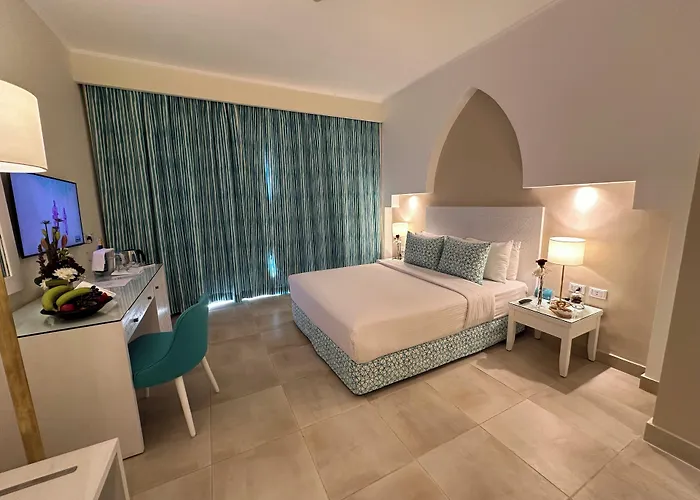 Club Resort 4*